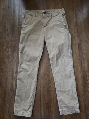 American Eagle Mens 29x30 Flex Straight Khakis